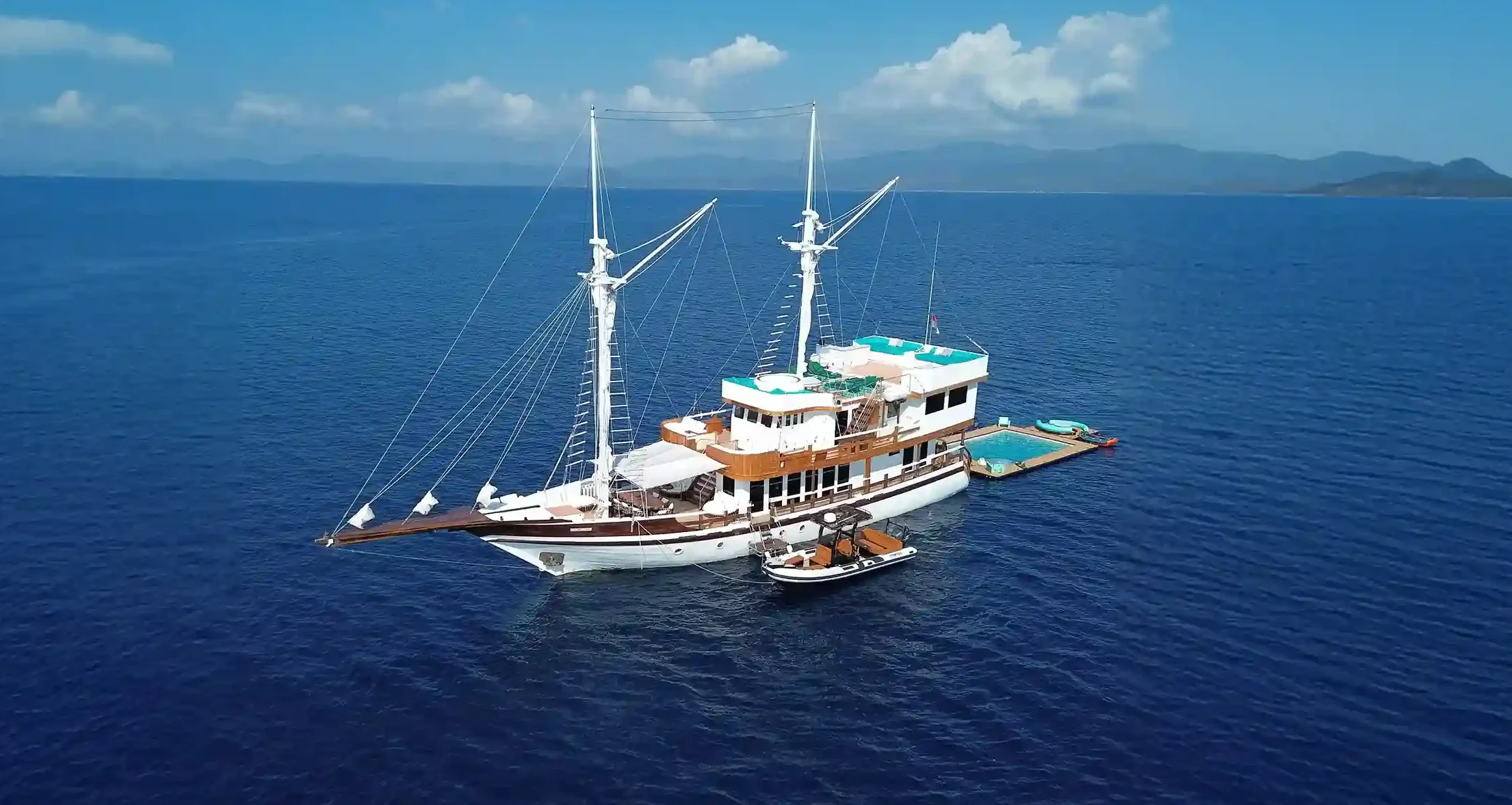 2 Days 1 Night Yacht Charter
