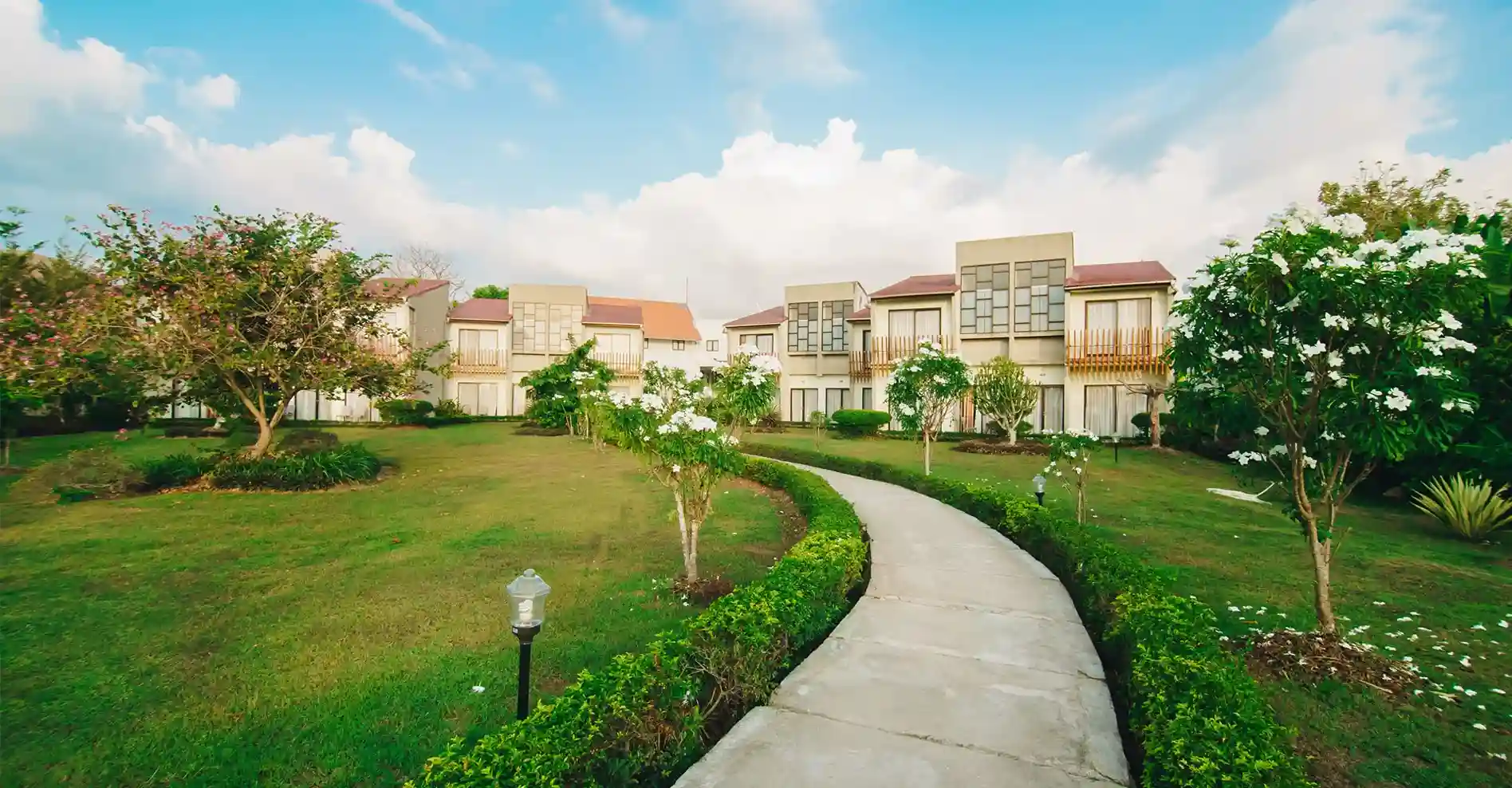 Luwansa Beach Resort Labuan Bajo Komodo Island by Komodo Luxury (Source: Luwansahotel.com)